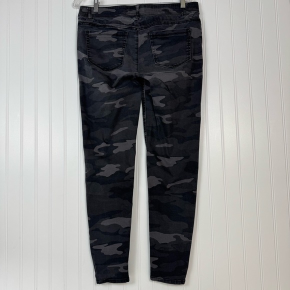 Democracy Ab Solution‎ Camo Skinny Jeans Women's Size 10 Gray Mid Rise Stretch - Picture 2 of 12